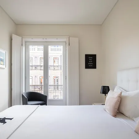 Chiado Mercy | Lizbona