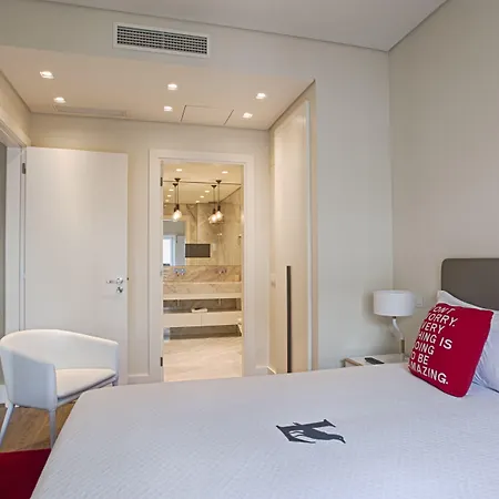 Chiado Mercy | * ליסבון