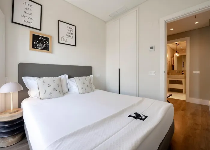 Chiado Mercy | דירה *